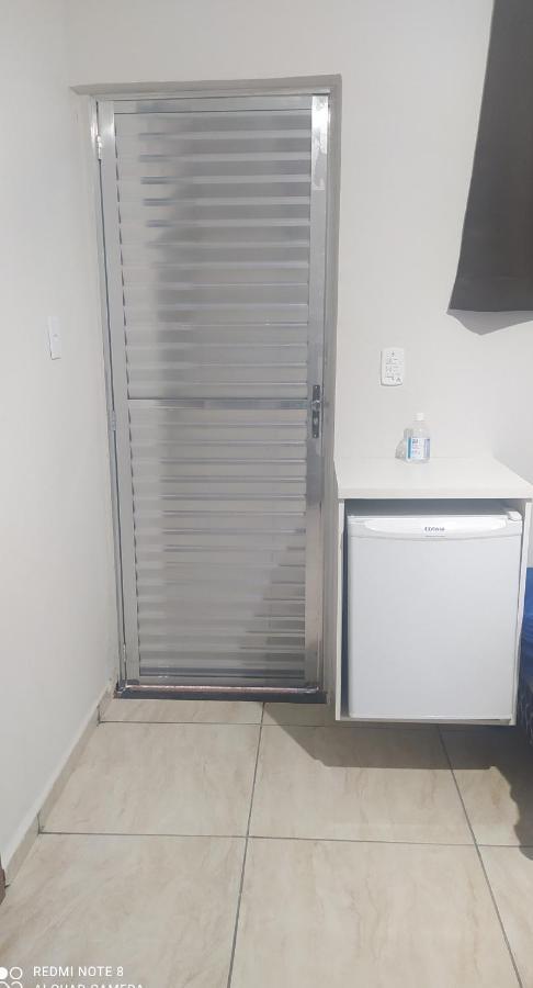 Pousada Quarto Com Tv,Ar,Frigobar,Wifi E Garagem Апаресіда Екстер'єр фото